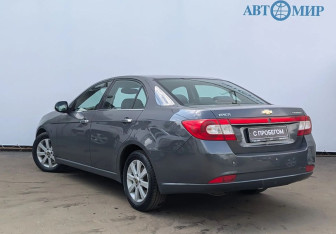 Подержанный автомобиль Chevrolet Epica 2011 года (6 фото)