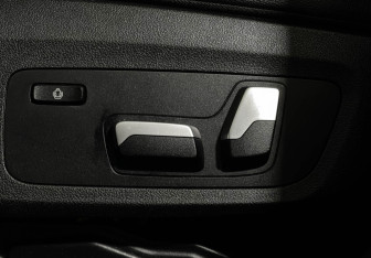 Подержанный автомобиль BMW X3 2020 года (16 фото)