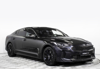 Подержанный автомобиль Kia Stinger 2021 года (3 фото)