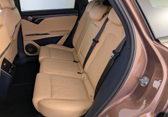 Подержанный автомобиль Voyah Free 2025 года (12 фото)