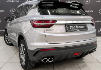 Подержанный автомобиль Geely Coolray 2022 года (7 фото)