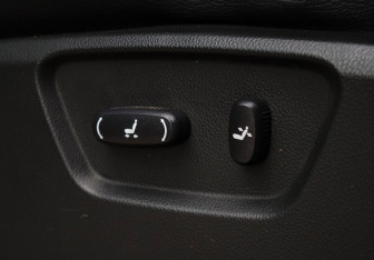 Подержанный автомобиль Opel Antara 2013 года (21 фото)