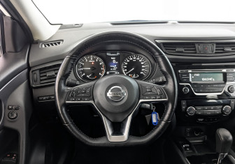 Подержанный автомобиль Nissan Qashqai 2022 года (21 фото)