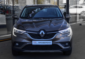 Подержанный автомобиль Renault Arkana 2022 года (2 фото)