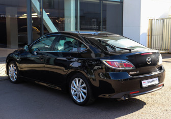 Подержанный автомобиль Mazda 6 Liftback 2011 года (6 фото)