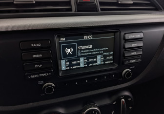 Подержанный автомобиль Kia Rio Sedan 2018 года (26 фото)