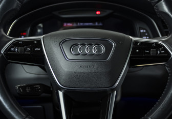 Подержанный автомобиль Audi A6 Sedan 2020 года (11 фото)
