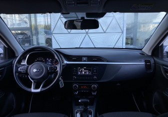 Подержанный автомобиль Kia Rio Hatchback 2021 года (11 фото)