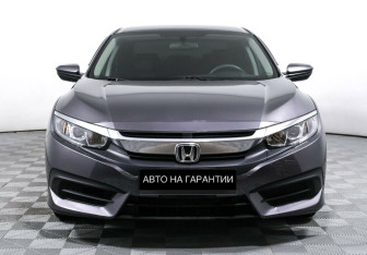 Подержанный автомобиль Honda Civic Sedan 2017 года (2 фото)