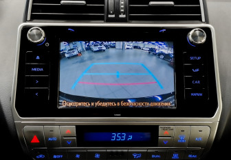 Подержанный автомобиль Toyota Land Cruiser Prado 2019 года (15 фото)