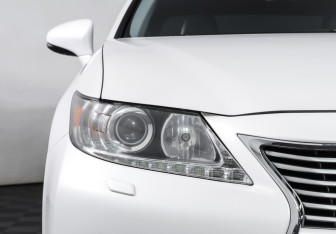 Подержанный автомобиль Lexus ES 2014 года (25 фото)