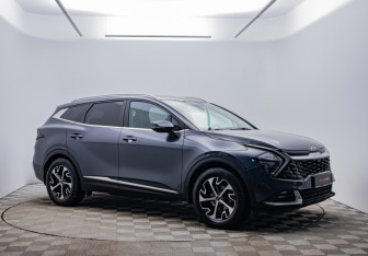 Подержанный автомобиль Kia Sportage 2022 года (3 фото)