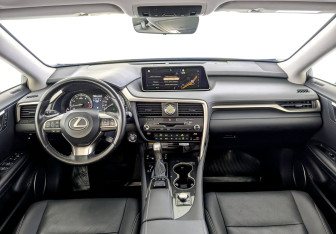 Подержанный автомобиль Lexus RX 2018 года (14 фото)