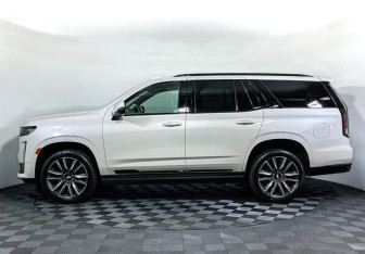 Подержанный автомобиль Cadillac Escalade Suv 2021 года (8 фото)