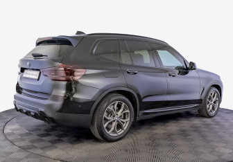Подержанный автомобиль BMW X3 2019 года (5 фото)