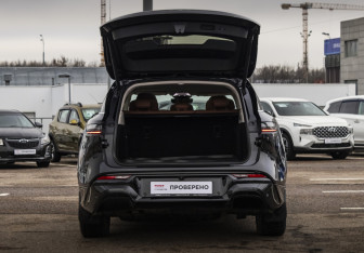 Подержанный автомобиль Voyah Free 2023 года (22 фото)