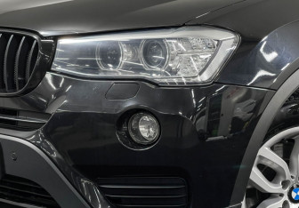 Подержанный автомобиль BMW X3 2017 года (8 фото)