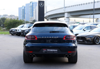 Подержанный автомобиль Porsche Macan 2016 года (6 фото)