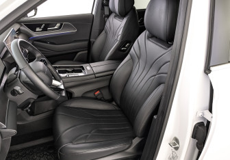 Подержанный автомобиль Chery Tiggo 9 2024 года (19 фото)