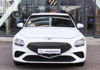 Подержанный автомобиль Genesis G70 2022 года (2 фото)