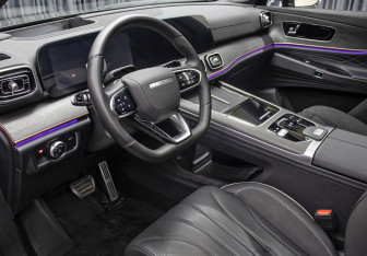 Подержанный автомобиль Jaecoo J8 2024 года (16 фото)