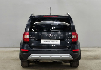 Подержанный автомобиль Skoda Yeti 2015 года (6 фото)