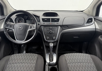 Подержанный автомобиль Opel Mokka 2012 года (12 фото)