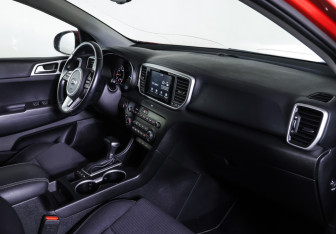 Подержанный автомобиль Kia Sportage 2019 года (11 фото)
