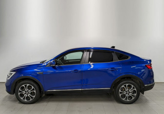 Подержанный автомобиль Renault Arkana 2021 года (8 фото)