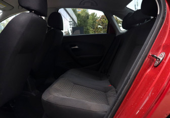 Подержанный автомобиль Volkswagen Polo Sedan 2012 года (10 фото)