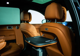 Подержанный автомобиль LiXiang L9 2023 года (13 фото)