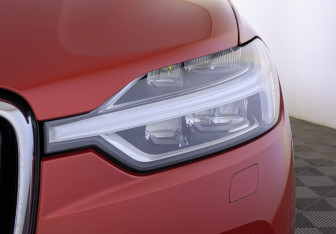 Подержанный автомобиль Volvo XC60 2019 года (11 фото)