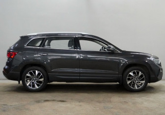 Подержанный автомобиль Jetta VS7 2023 года (4 фото)