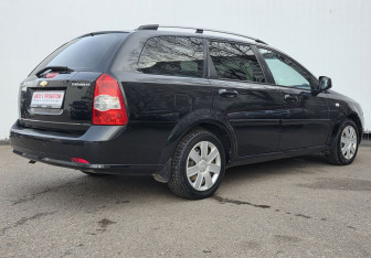 Подержанный автомобиль Chevrolet Lacetti Wagon 2012 года (5 фото)