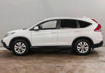 Подержанный автомобиль Honda CR-V 2014 года (8 фото)