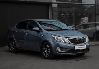 Подержанный автомобиль Kia Rio Sedan 2014 года (3 фото)
