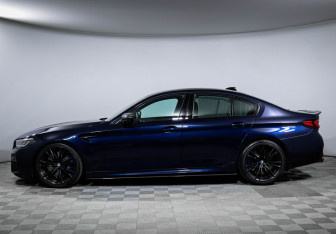 Подержанный автомобиль BMW M5 Sedan 2020 года (8 фото)
