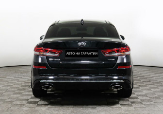 Подержанный автомобиль Kia Optima Sedan 2020 года (6 фото)