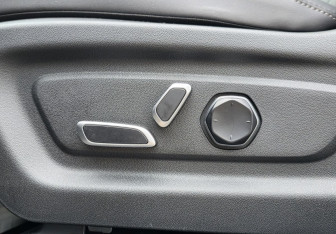 Подержанный автомобиль Changan UNI-K 2024 года (15 фото)