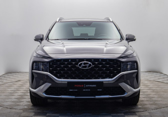 Подержанный автомобиль Hyundai Santa Fe 2022 года (8 фото)