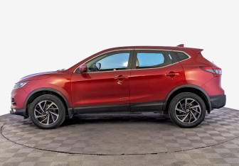 Подержанный автомобиль Nissan Qashqai 2019 года (8 фото)