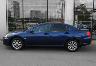 Подержанный автомобиль Mitsubishi Galant Sedan 2008 года (8 фото)