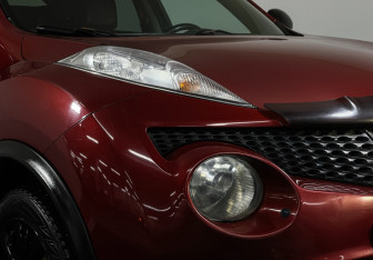 Подержанный автомобиль Nissan Juke 2011 года (17 фото)