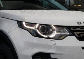Подержанный автомобиль Land Rover Discovery Sport 2017 года (24 фото)