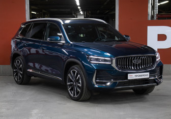 Подержанный автомобиль Geely Monjaro 2023 года (3 фото)