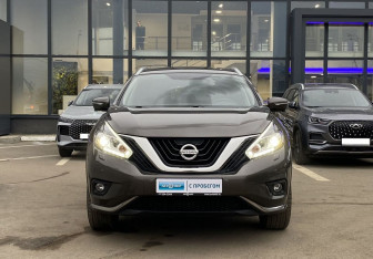 Подержанный автомобиль Nissan Murano Suv 2020 года (2 фото)