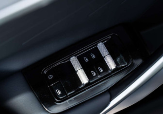 Новый Geely Atlas 2025 (18 фото)