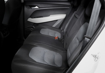 Подержанный автомобиль Chevrolet Captiva 2021 года (10 фото)
