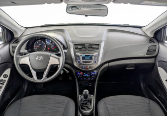 Подержанный автомобиль Hyundai Solaris Sedan 2016 года (13 фото)