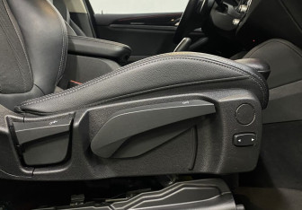 Подержанный автомобиль BMW X4 2019 года (27 фото)